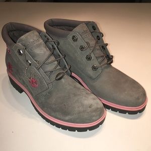RARE FIND 💅🏾 Women’s Timberland Boots